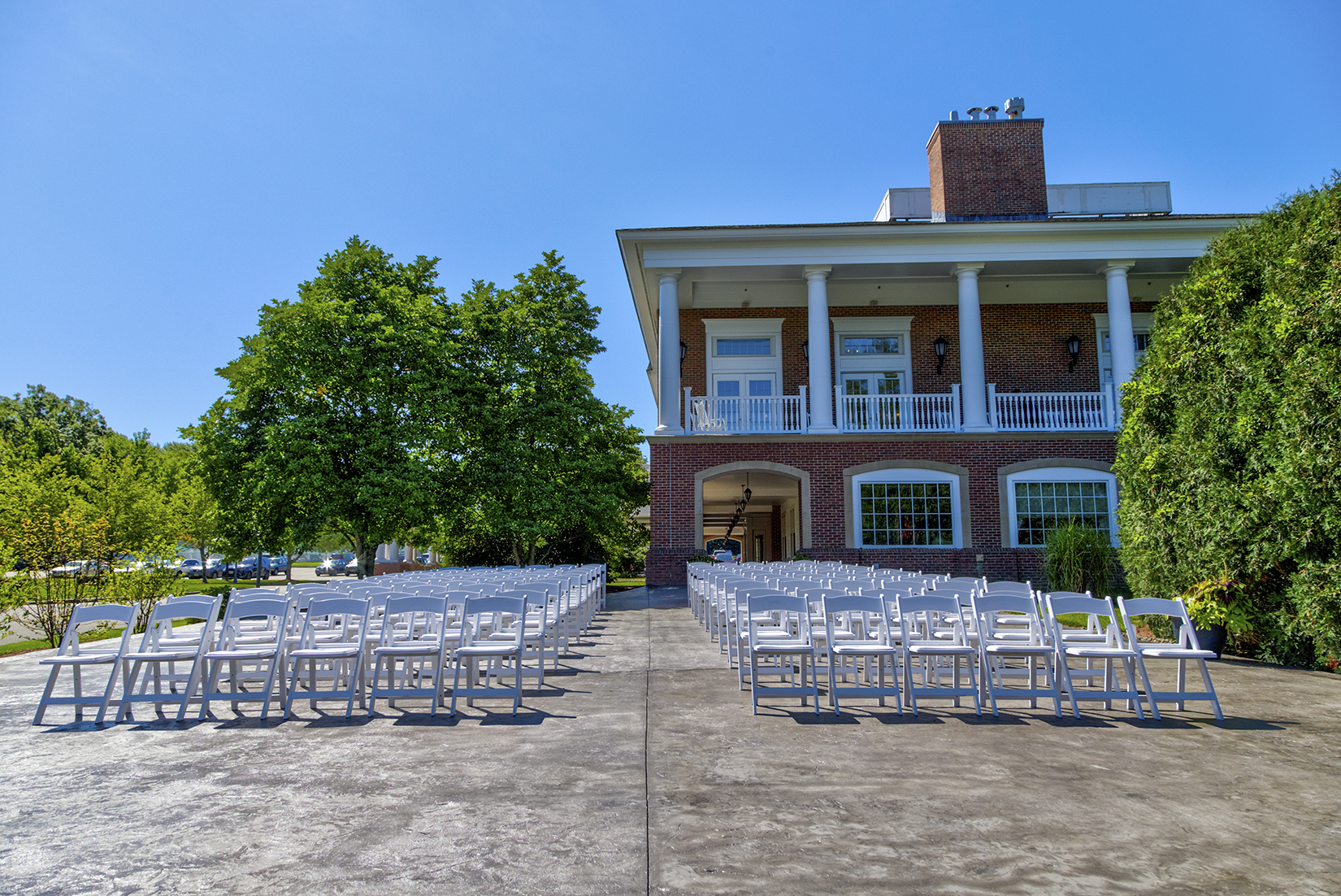 Outdoor terrace at Charter Oak Country Club